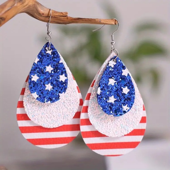 Sparkly American Tear Drop Earrings USA Patriotic 4th of July faux leather NWT - Picture 1 of 5